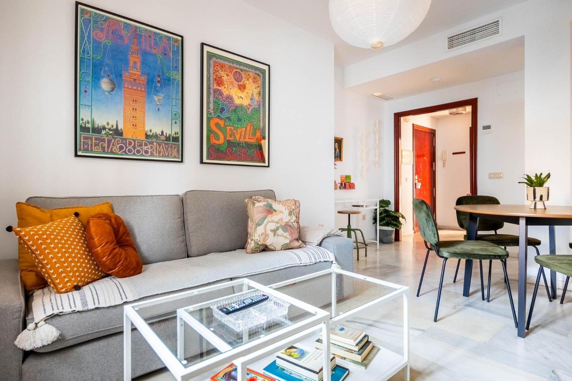 Piso Con Patio Privado Y Parking Nervion Sevilla Екстериор снимка